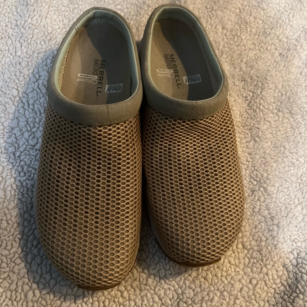 Women shoes size 9